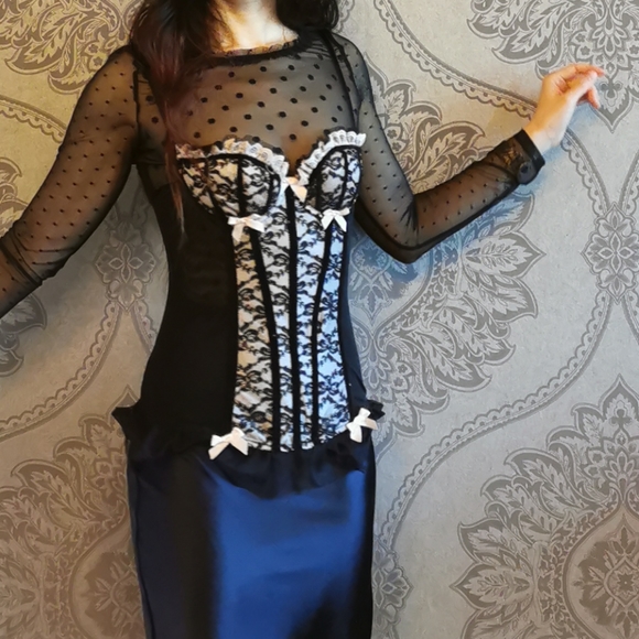 NWOT Ann Summers lace embellished corset - Picture 3 of 8